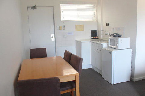 Oceanside Hawks Nest - Lennox Head Accommodation 2