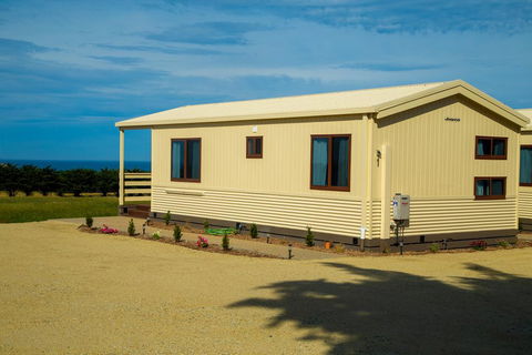 OMARU FARM STAY - Lennox Head Accommodation 0