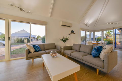 Osprey Holiday Village Unit 106 - Trendy 3 Bedroom Holiday Villa With A Pool In The Complex - Lennox Head Accommodation 2