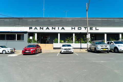 Panania Hotel - Lennox Head Accommodation 0
