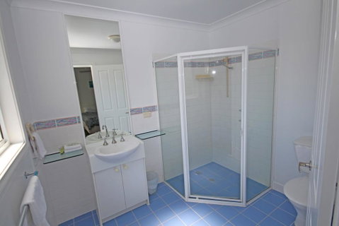 Paradise Waters - No. 19 - Lennox Head Accommodation 1