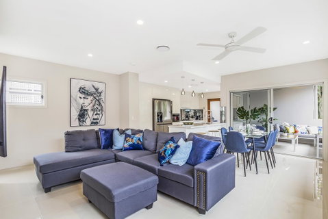 Park Avenue Luxe Townhouse Brand New Sleeps 9 - Lennox Head Accommodation 0