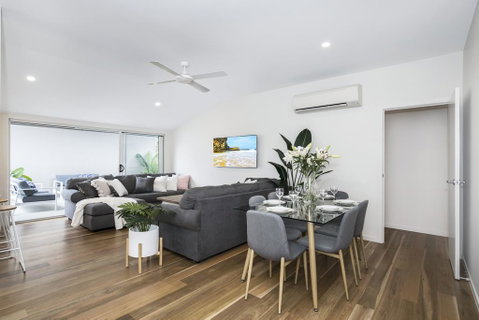 Park Avenue Terrace House Sleeps 9 - Lennox Head Accommodation 1