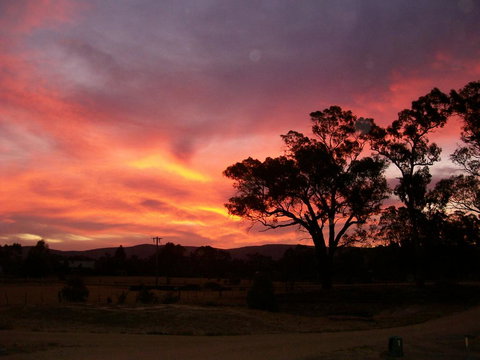 Penny's Place In The Pyrenees - Lennox Head Accommodation 2