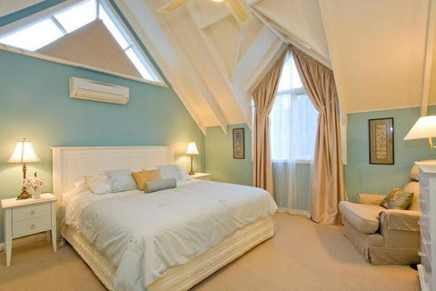 PLUM TREE COTTAGE - Spa Cottage With Woodfire - Lennox Head Accommodation 1