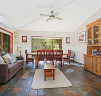 Porepunkah Elms - Holiday House - Lennox Head Accommodation