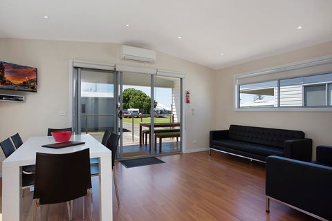 Portland Holiday Village - Lennox Head Accommodation 2