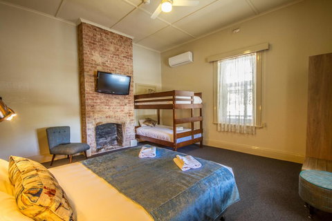 Pretoria Hotel - Lennox Head Accommodation 2