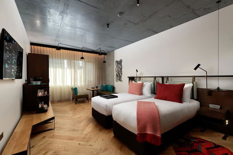QT Melbourne - Lennox Head Accommodation 3