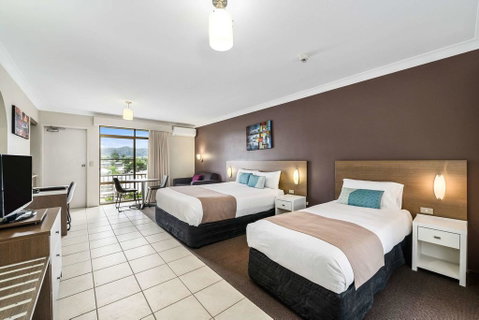 Quality Hotel City Centre - Lennox Head Accommodation 3