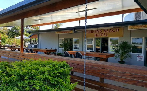 Queens Beach Hotel - Lennox Head Accommodation 0