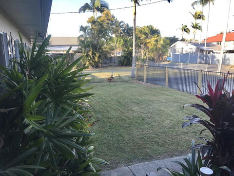 QUIRKY QUEENSLANDER 6 BEDROOM HOME - Lennox Head Accommodation 2