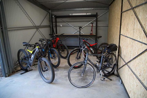 Ridge Line Riders Luxury Retreat - Lennox Head Accommodation 3