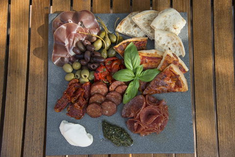 Roebuck Bay Hotel - Lennox Head Accommodation 2