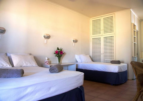 Roebuck Bay Hotel - Lennox Head Accommodation 1