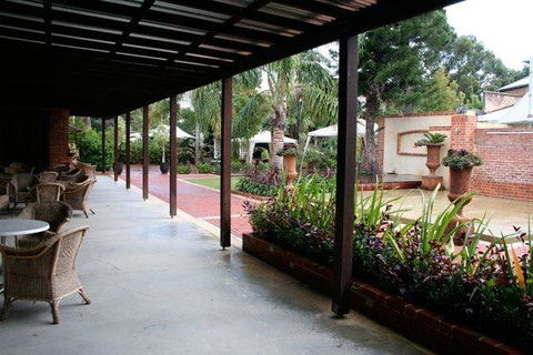 Rose & Crown Hotel - Lennox Head Accommodation 3