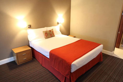Rose & Crown Hotel - Lennox Head Accommodation 2