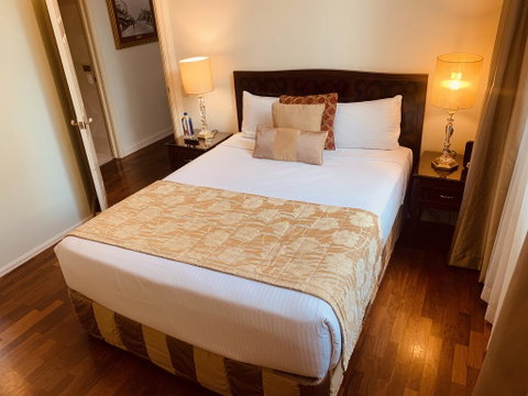 Royal Albert Hotel - Lennox Head Accommodation 2