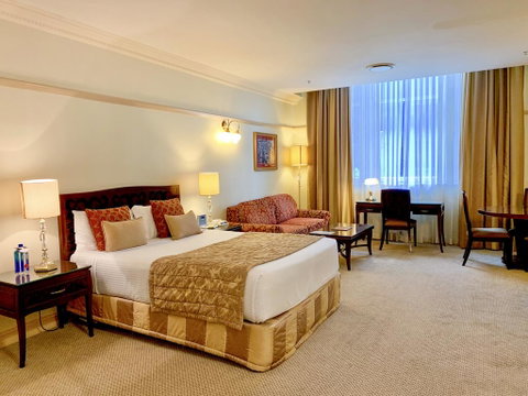 Royal Albert Hotel - Lennox Head Accommodation 1