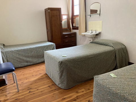 Royal Hotel Condobolin - Lennox Head Accommodation 1