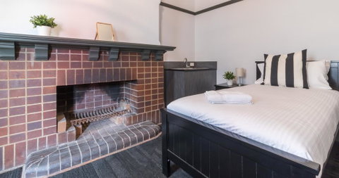 Royal Hotel Ryde - Lennox Head Accommodation 2
