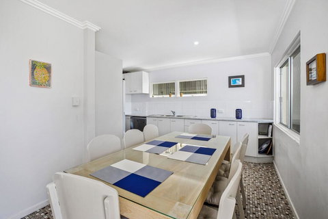 Sea Shack - 29 Pelican Street, Peregian Beach, Noosa Area - Lennox Head Accommodation 3