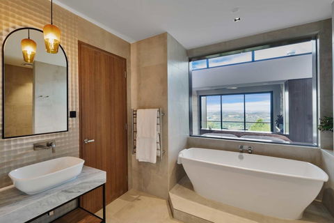 Sequoia Lodge - Lennox Head Accommodation 0