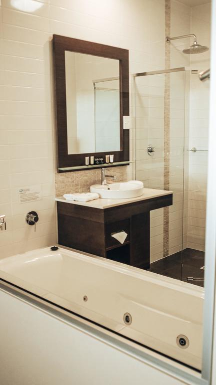 Sfera's Park Suites & Convention Centre - Lennox Head Accommodation 3