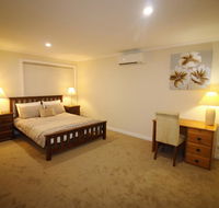Silver House - Melbourne Airport Accommodation - Lennox Head Accommodation