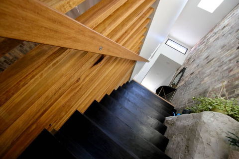 Sinjin: Unique Luxury 6 Bed House In Sydney City - Lennox Head Accommodation 2