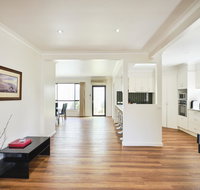 Skymirror Villa - Lennox Head Accommodation