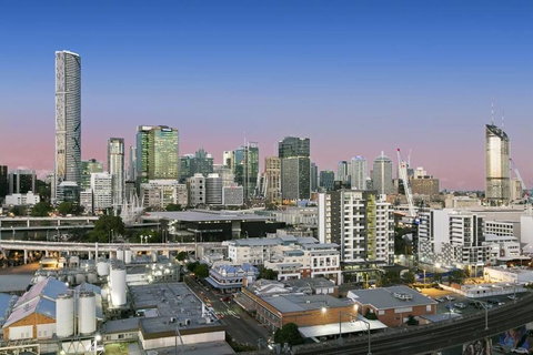 South Bank Riverfront Spice Apartment - Lennox Head Accommodation 1