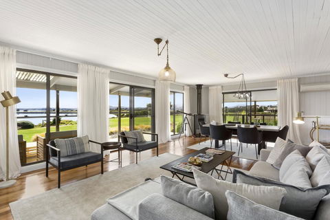 Stargazers Cottage - L'Abode - Lennox Head Accommodation 0