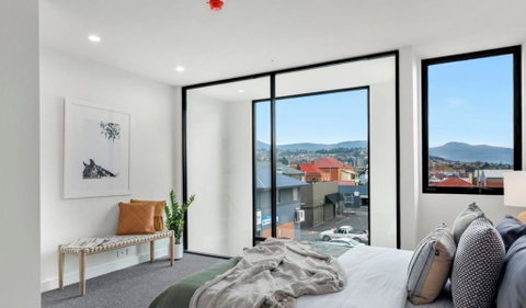 Stylish Townhouse - Lennox Head Accommodation 1