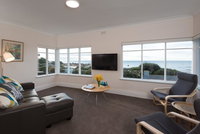 Book Penguin Accommodation Vacations Lennox Head Accommodation Lennox Head Accommodation