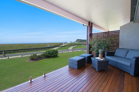 Sunrise Reef Unit 2 - Lennox Head - Lennox Head Accommodation 0