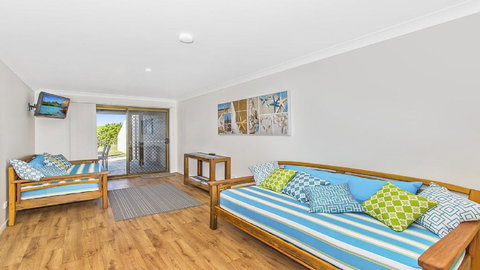 Sunrise Reef - Unit 6 Lennox Head - Lennox Head Accommodation 2