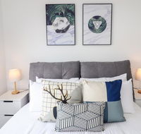 Surfers Paradise at Catherine Hill Bay