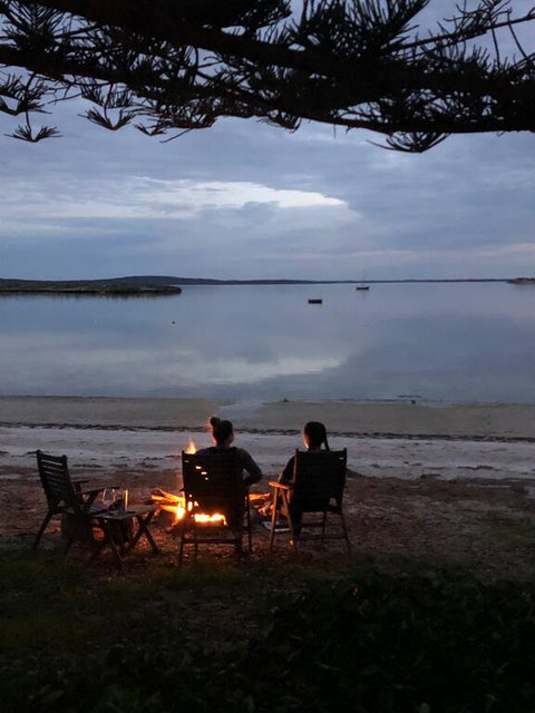 Tall Pines Beach House At Mount Dutton Bay (part Of Coffin Bay Waterways) - Lennox Head Accommodation 3