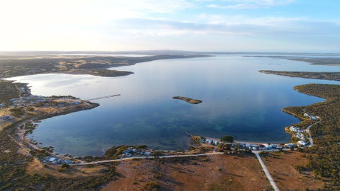 Tall Pines Beach House At Mount Dutton Bay (part Of Coffin Bay Waterways) - Lennox Head Accommodation 0