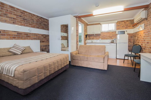 Tally Ho Motor Inn - Lennox Head Accommodation 0