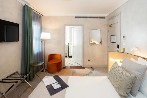 Tattersalls Hotel - Lennox Head Accommodation 1
