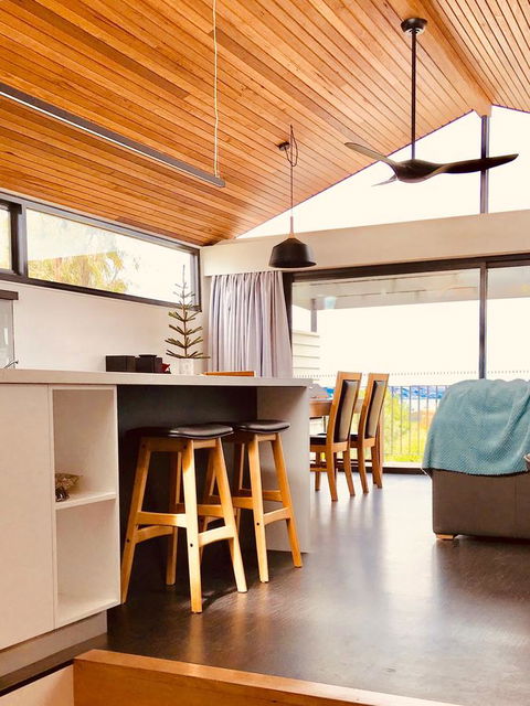 Omaroo House - Panoramic Water Views - Lennox Head Accommodation 15