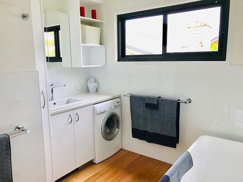 Omaroo House - Panoramic Water Views - Lennox Head Accommodation 30