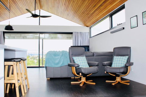 Omaroo House - Panoramic Water Views - Lennox Head Accommodation 12