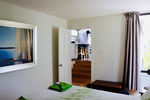 Omaroo House - Panoramic Water Views - Lennox Head Accommodation 25