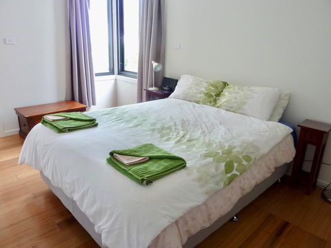 Omaroo House - Panoramic Water Views - Lennox Head Accommodation 23