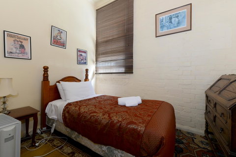 Edinburgh Gallery Bed & Breakfast - Lennox Head Accommodation 28