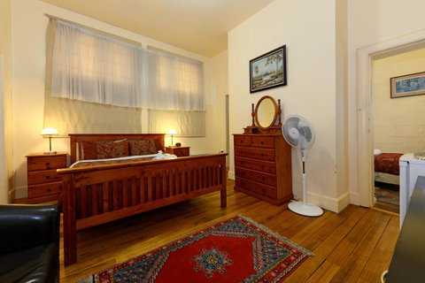 Edinburgh Gallery Bed & Breakfast - Lennox Head Accommodation 14
