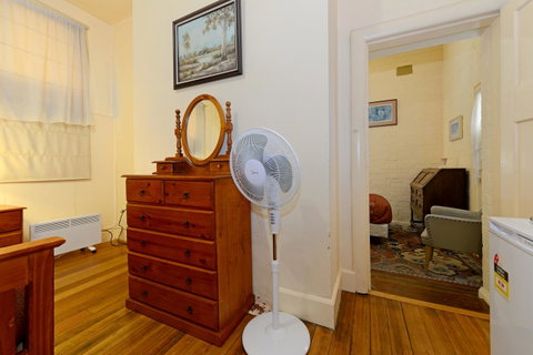 Edinburgh Gallery Bed & Breakfast - Lennox Head Accommodation 16